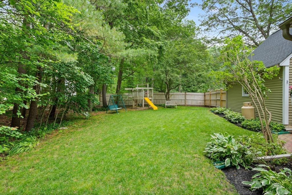 28 Lincoln Drive
