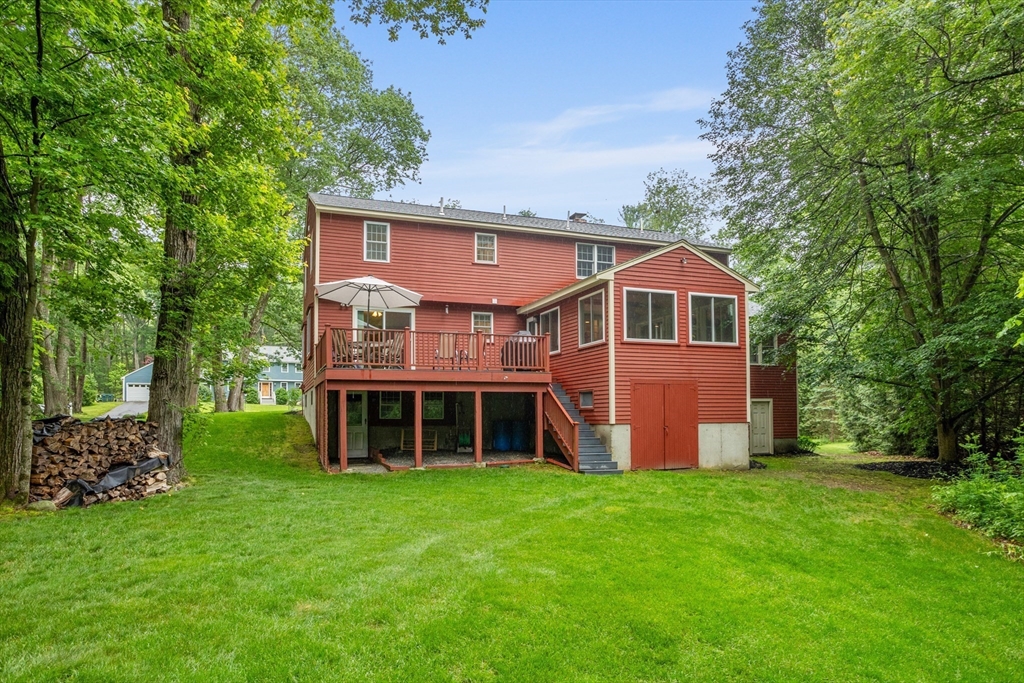 7 Colonial Drive