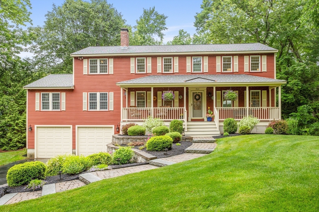 7 Colonial Drive