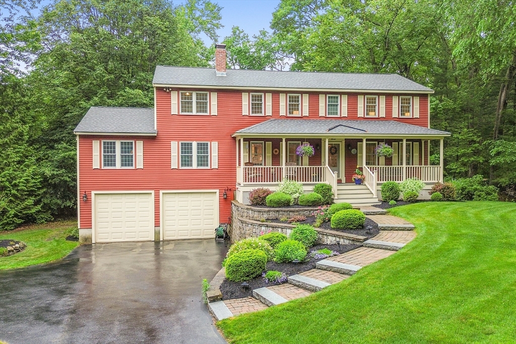 7 Colonial Drive