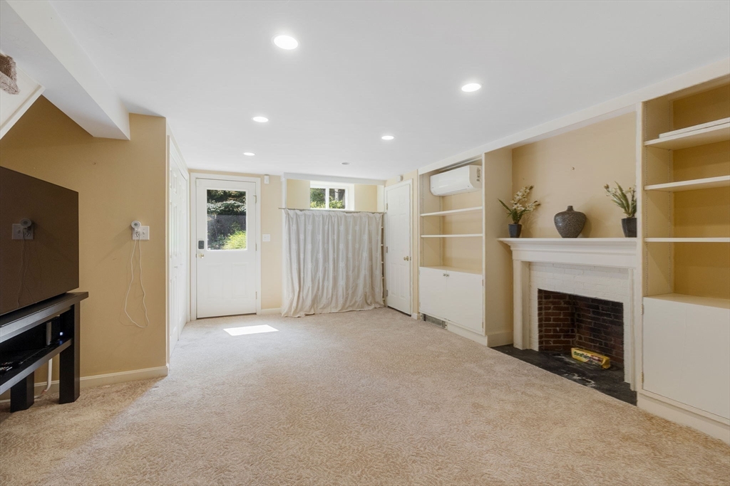 217 Conant Rd