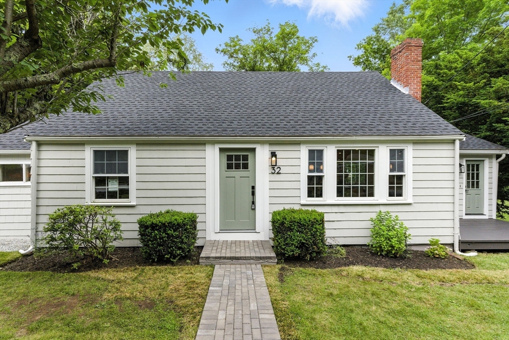 32 Henry St