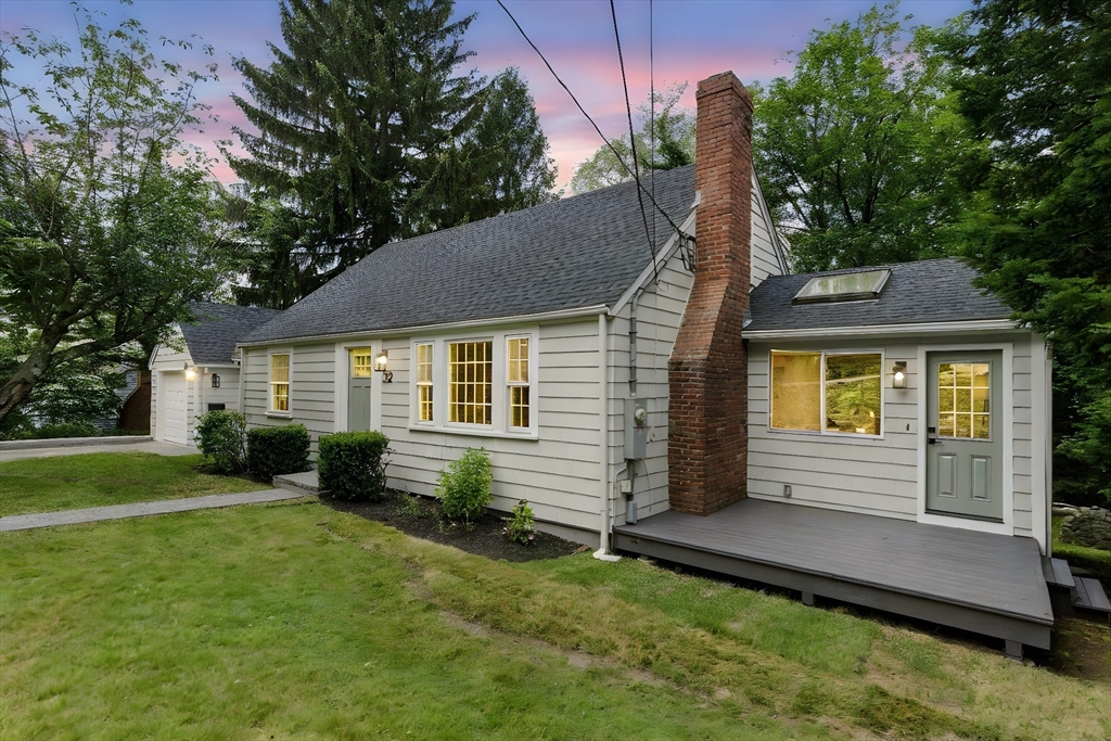 32 Henry St