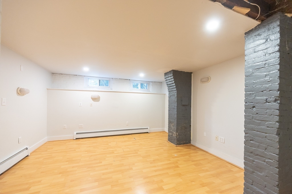 34 Lewis Ave # 34