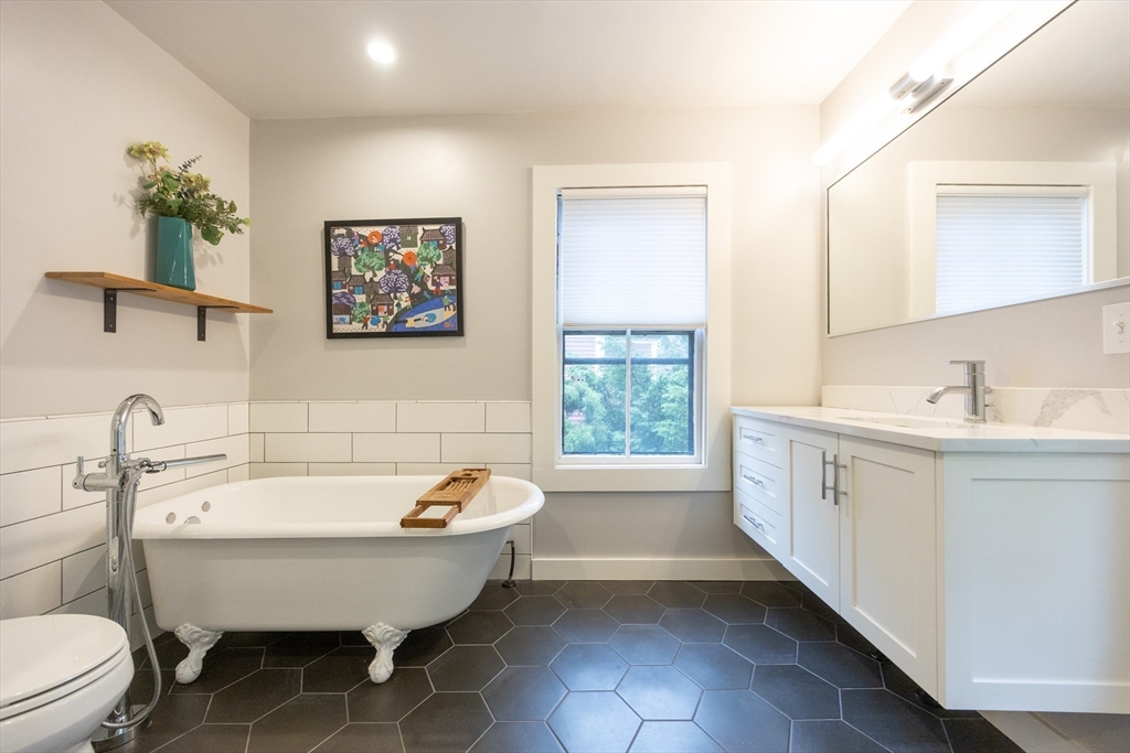 34 Lewis Ave # 34