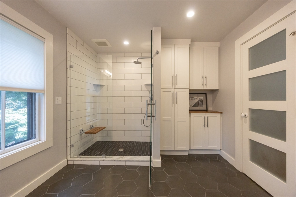 34 Lewis Ave # 34