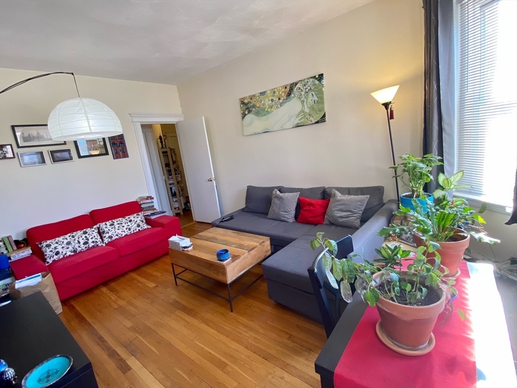 1840 Commonwealth Ave # 10