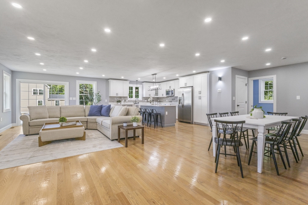 123 West St