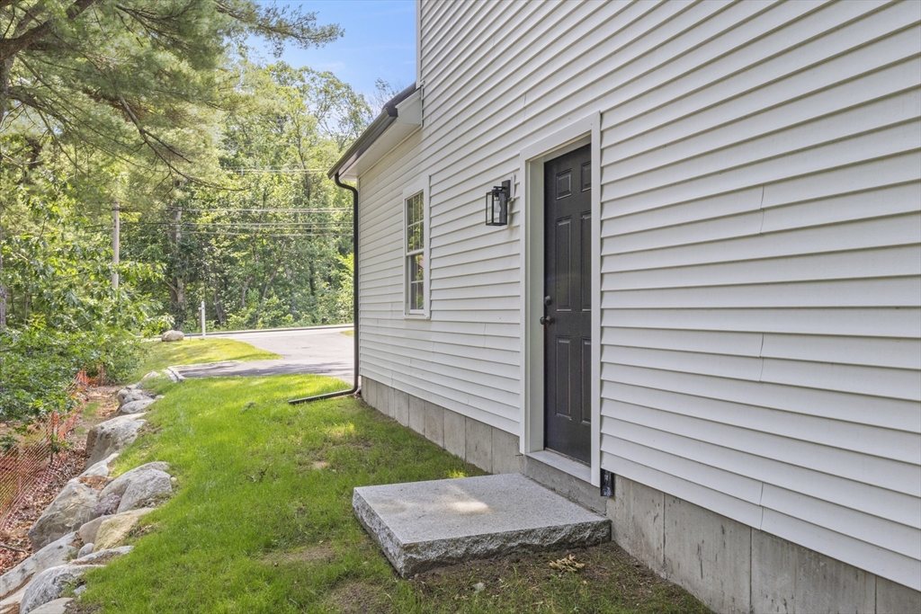123 West St