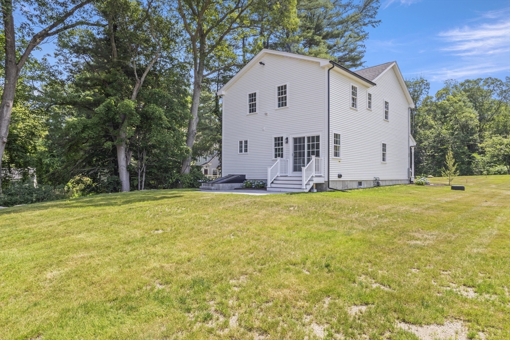 123 West St