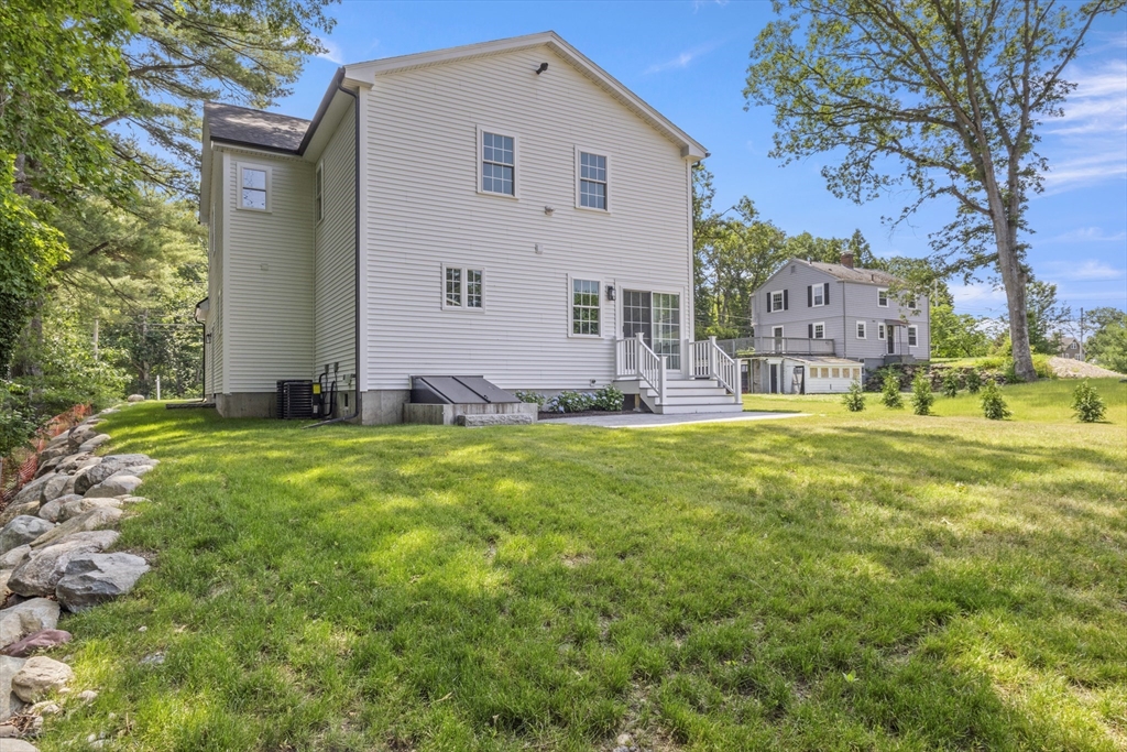 123 West St