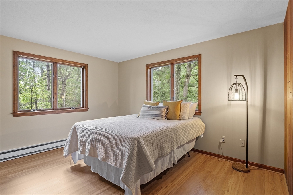 76 Lakewood Park Rd