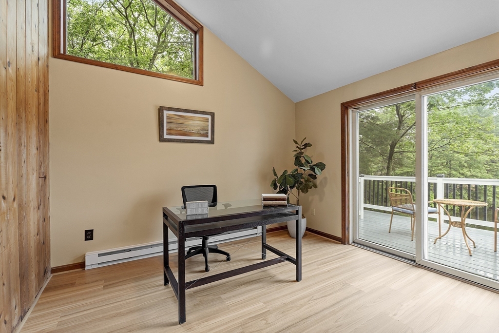 76 Lakewood Park Rd