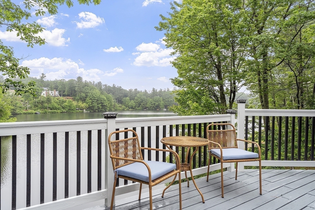 76 Lakewood Park Rd