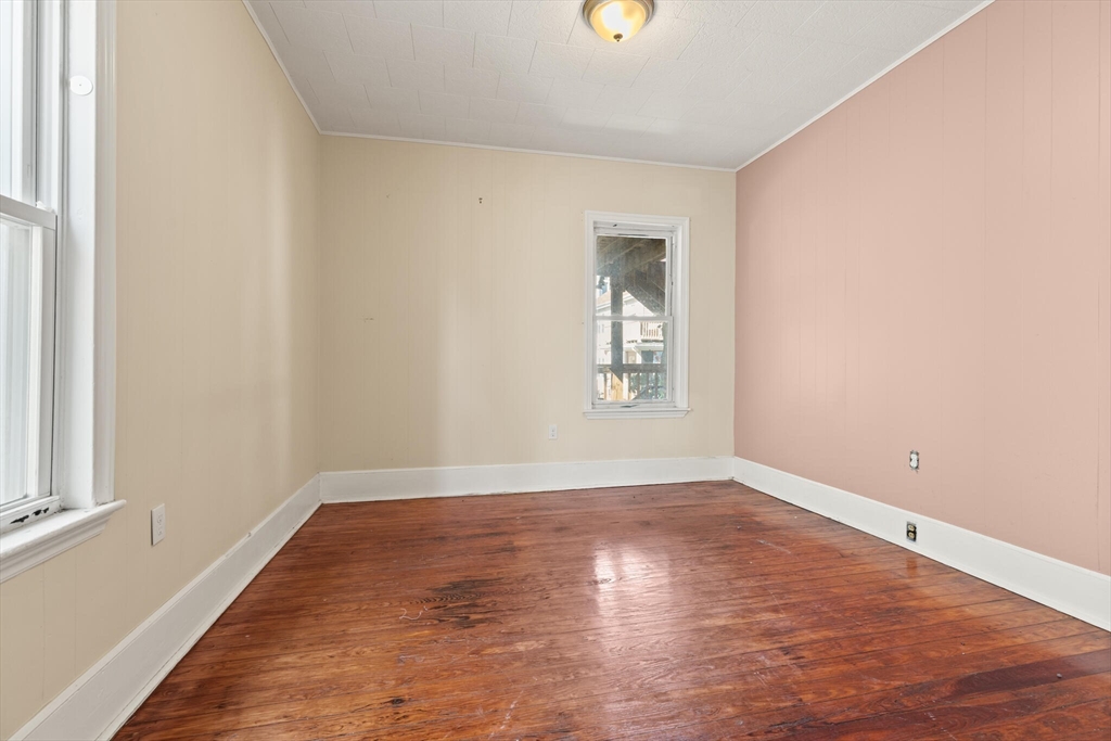 12 Porter St