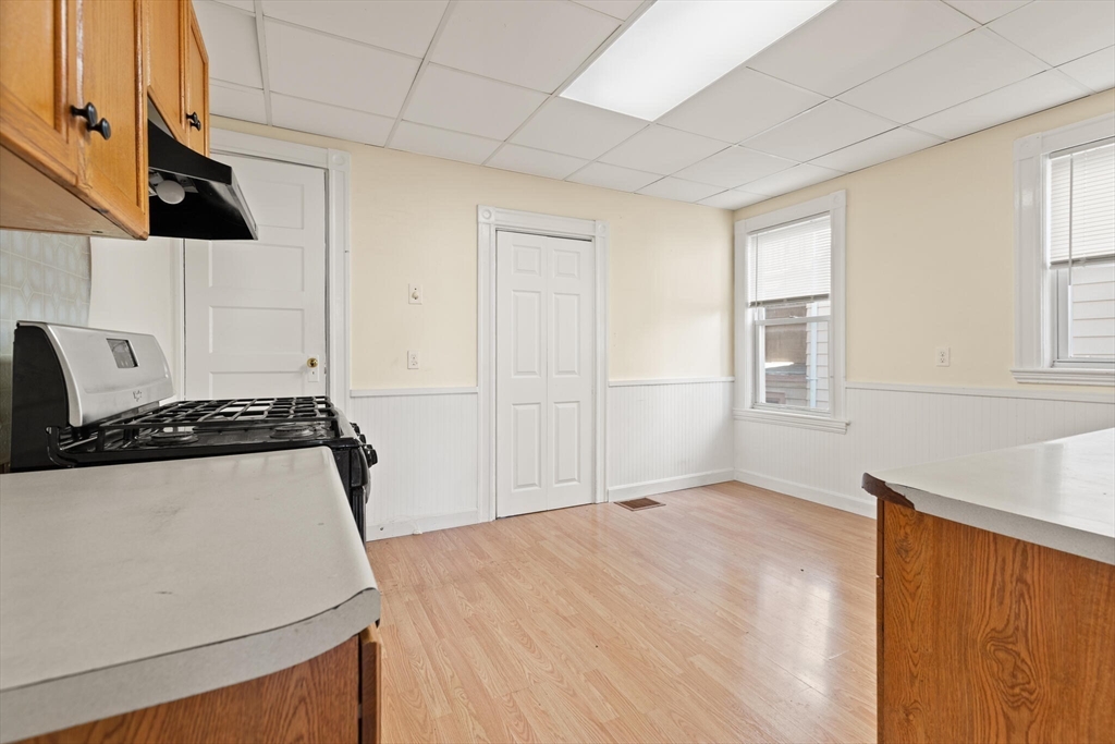 12 Porter St