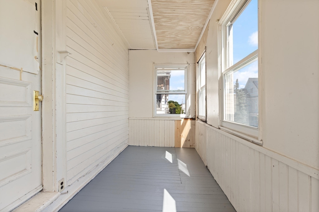 12 Porter St