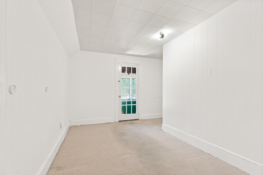 12 Porter St