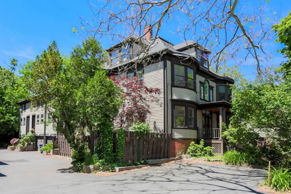 111 Trowbridge St # 7