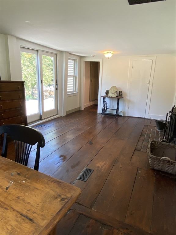 301 Princeton Rd