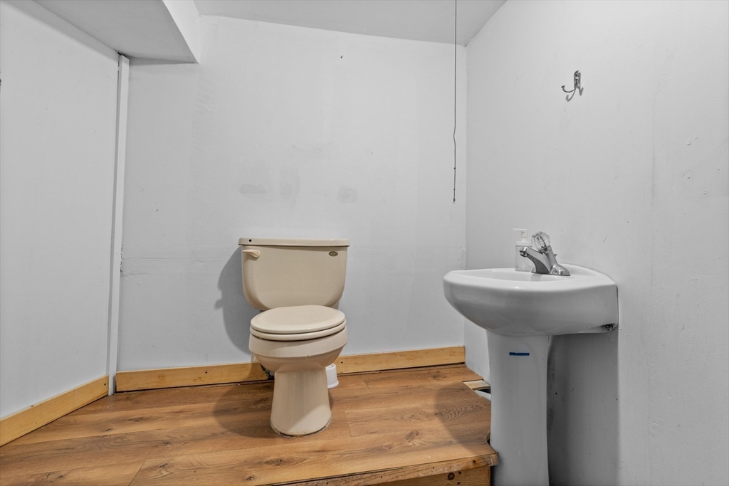 108 Central St # 108