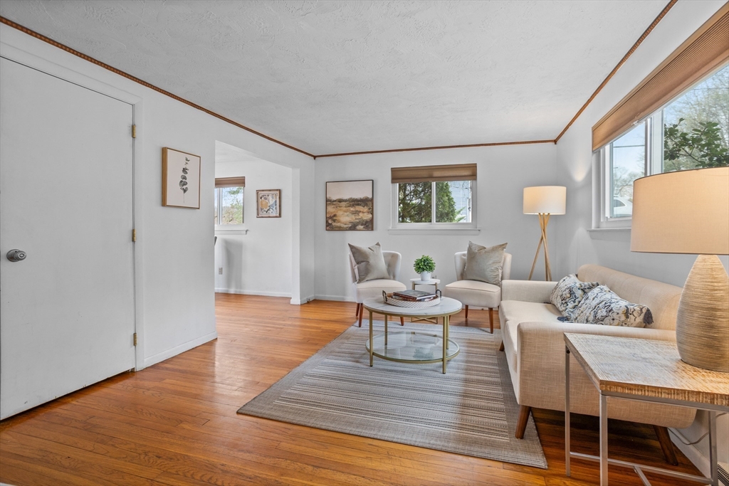 108 Central St # 108