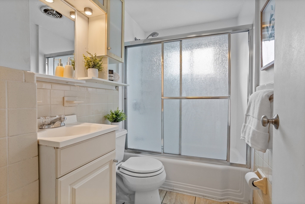 108 Central St # 108