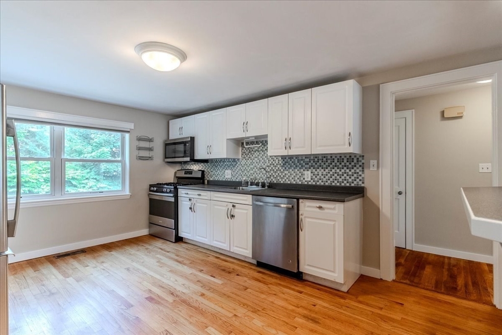37 Aldrich Rd # 1