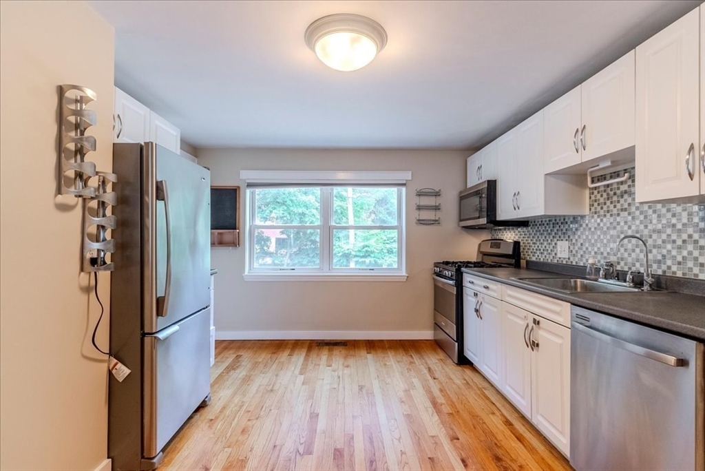 37 Aldrich Rd # 1
