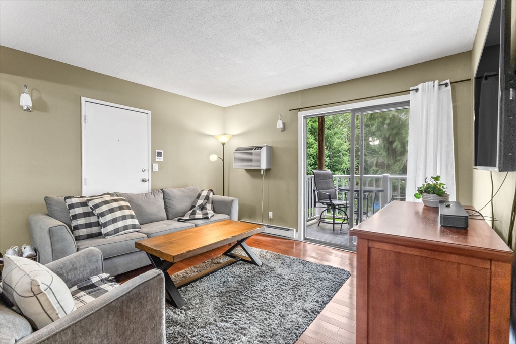 336 E Main St # 20