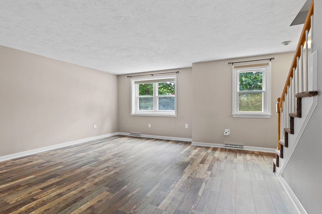 116 Turnpike Rd # 7