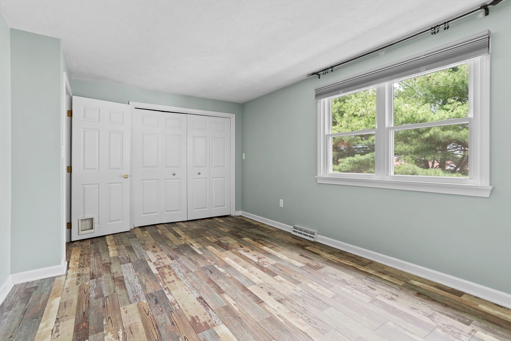 116 Turnpike Rd # 7