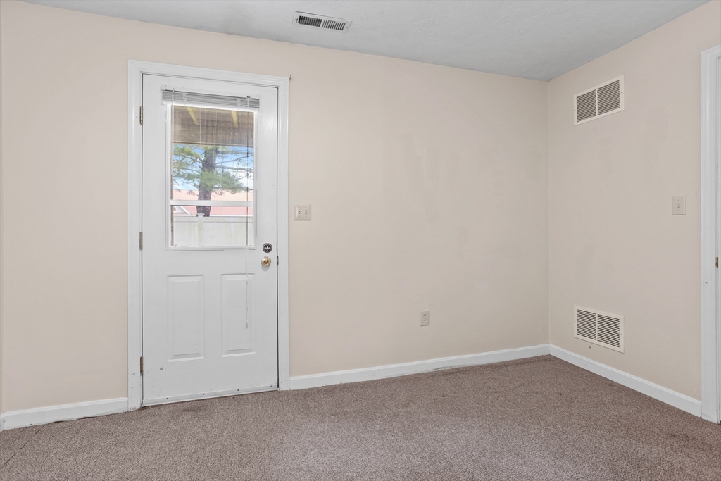 116 Turnpike Rd # 7