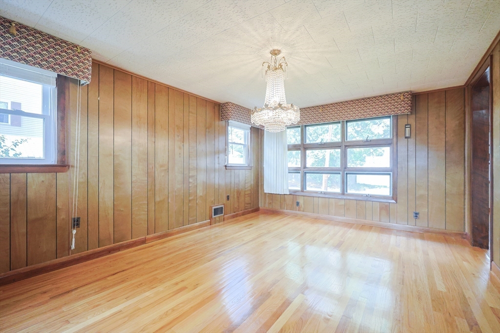 7 Richard Cir