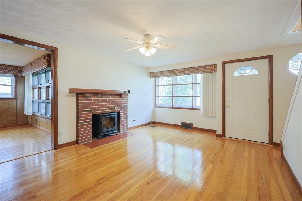 7 Richard Cir