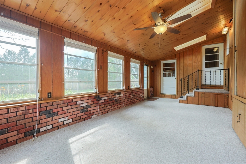 7 Richard Cir