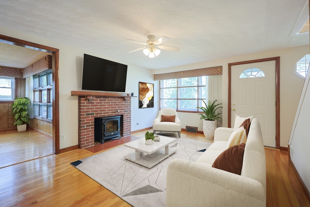 7 Richard Cir