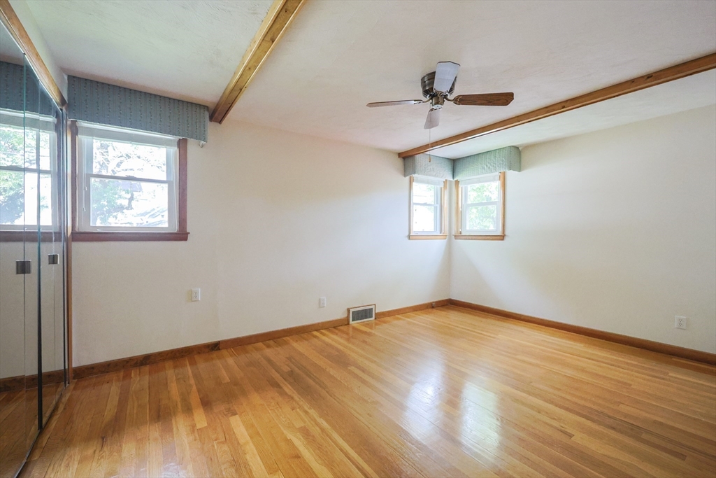 7 Richard Cir