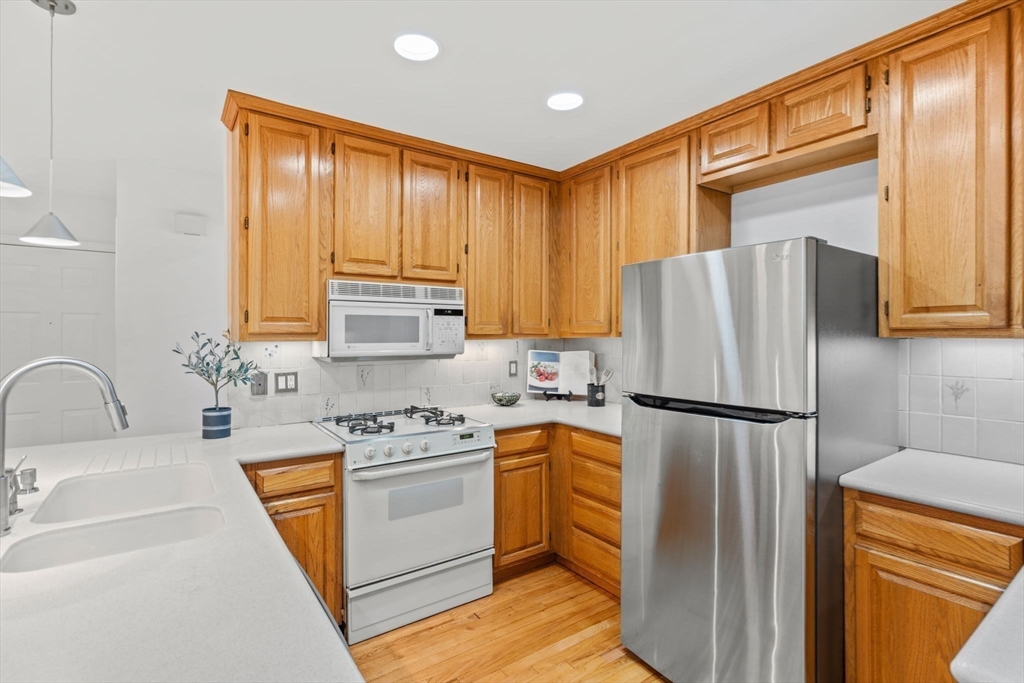 5 South Commons # D, Lincoln Unit: D