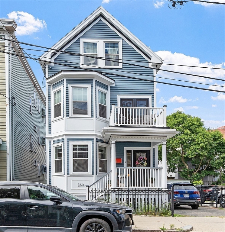 260 E Cottage St