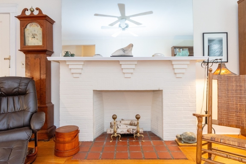 63 Babcock St # B1