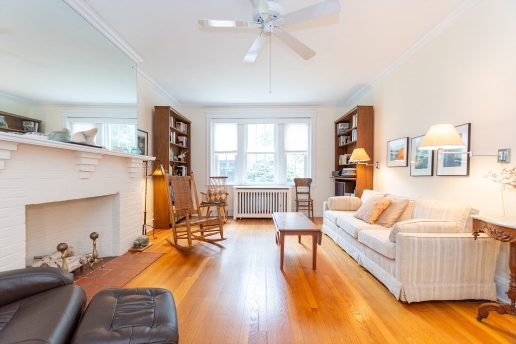 63 Babcock St # B1