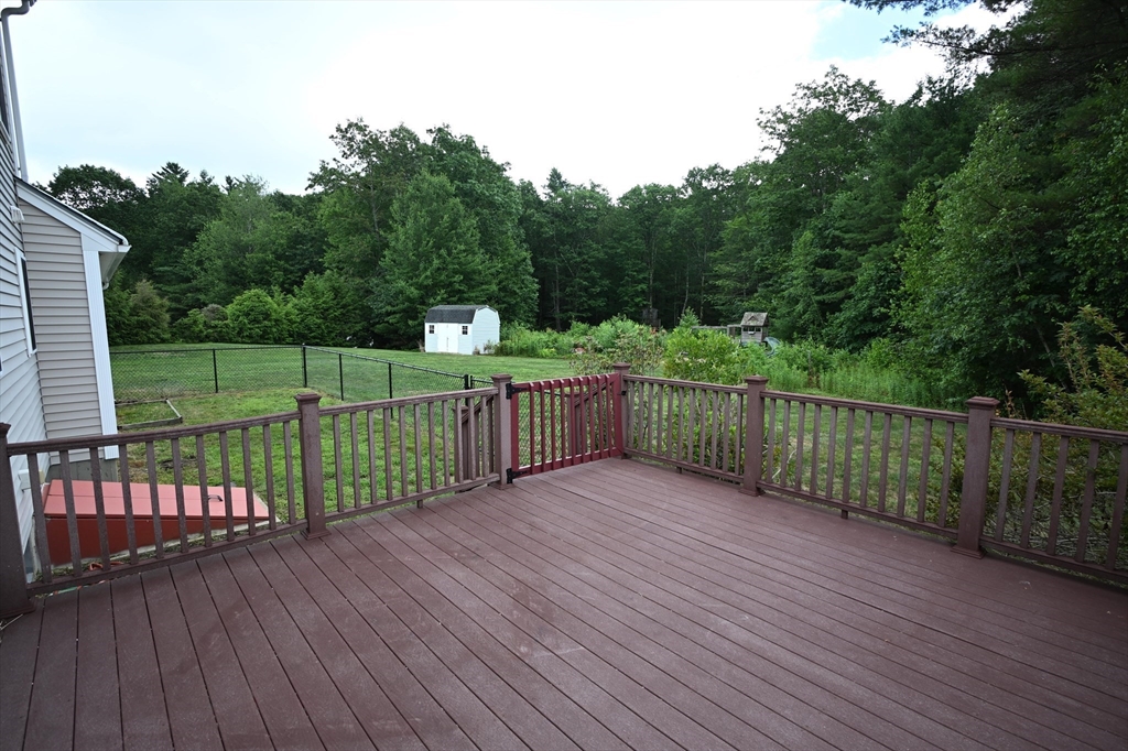 49 Victoria Ln