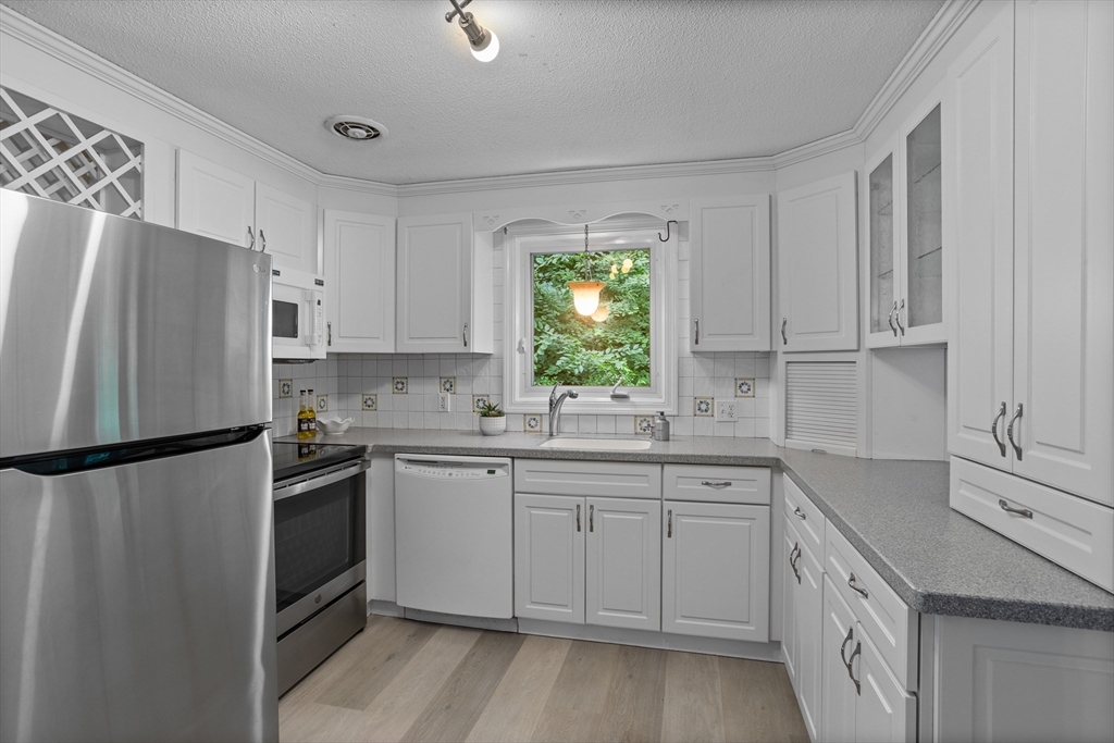 18 Lothrop Road