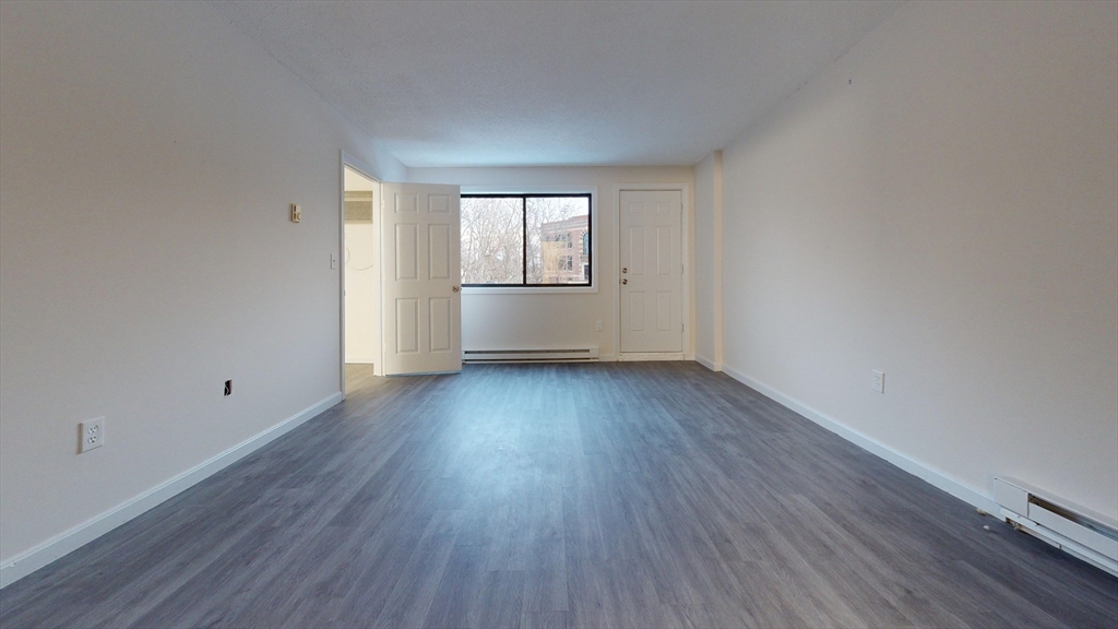 10 Rutledge St # 3G
