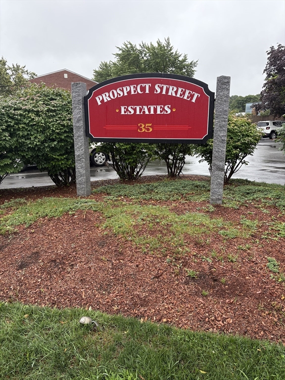 35 Prospect St # 304