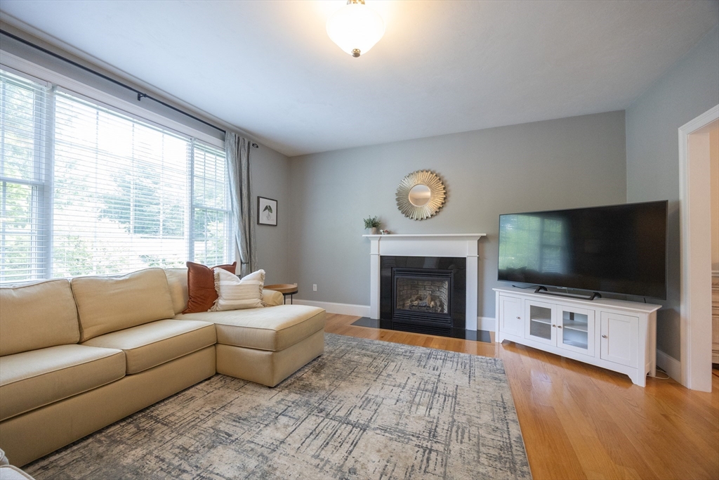12 Windsor Drive