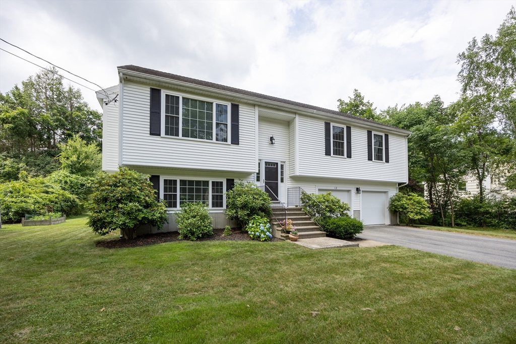 12 Windsor Drive