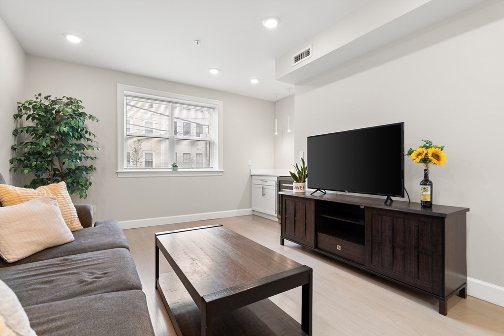 286 Sumner St. # 1