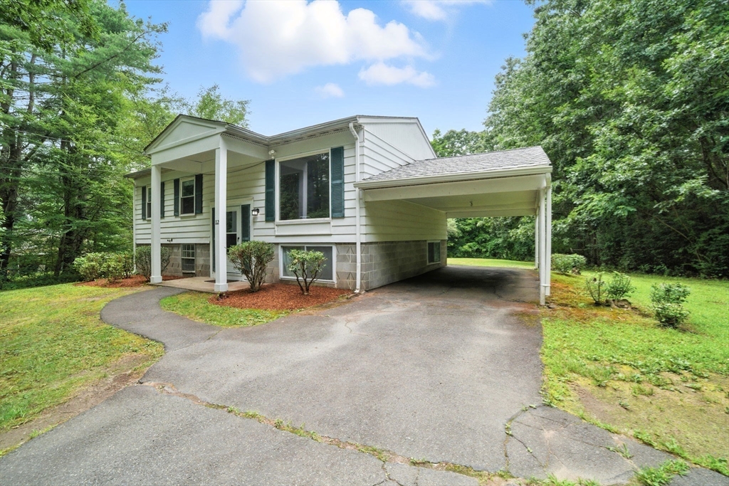 112 Leverett Rd